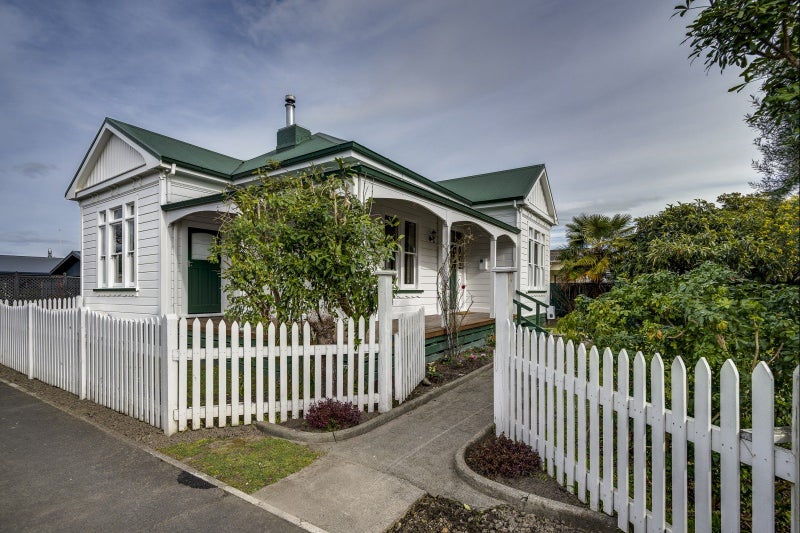 502 Charles Street, Saint Leonards, Hastings - Carousel 1