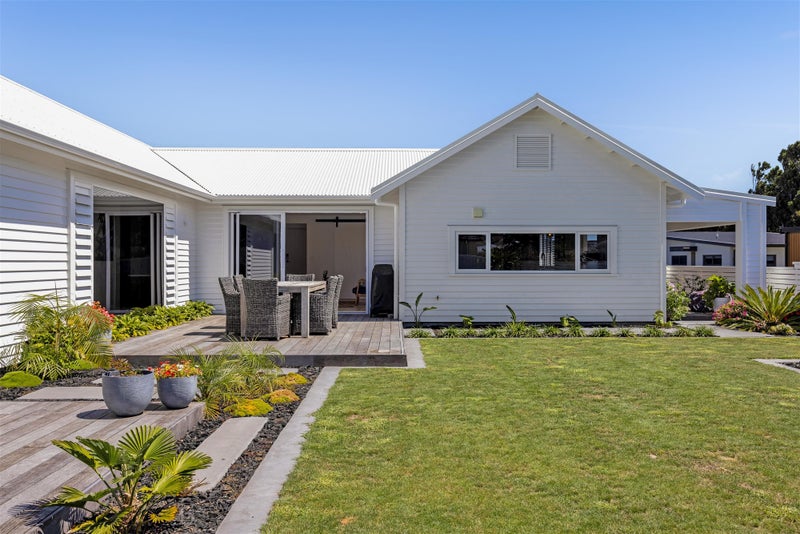 30 Nadine Stanton Drive, Bell Block, New Plymouth - Carousel 1