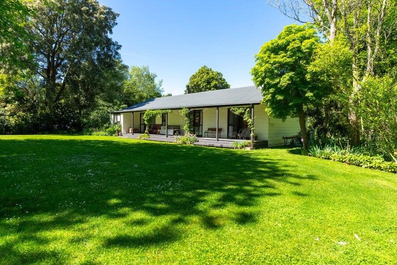 438 Two Chain Road, Christchurch - Carousel 2