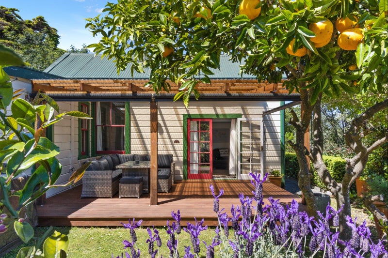 81 Milton Road, Bluff Hill, Napier - Carousel 1