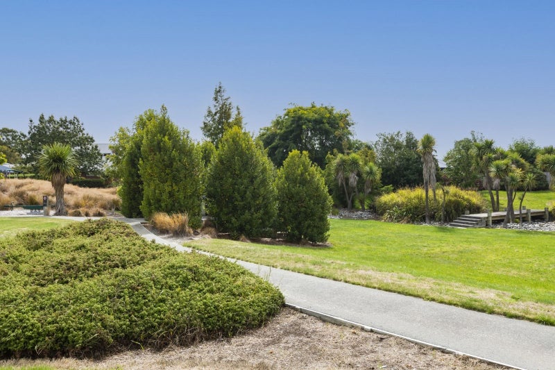 8 Applecross Lane, Harewood, Christchurch - Carousel 2