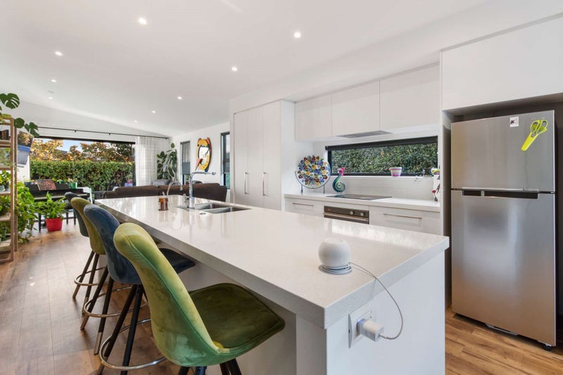 12 Jacob Street, Brookfield, Tauranga - Carousel 2