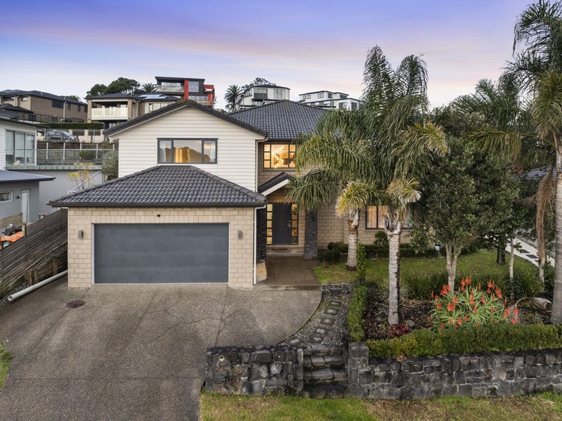 5 Henriette Place, The Gardens, Auckland - Carousel 1