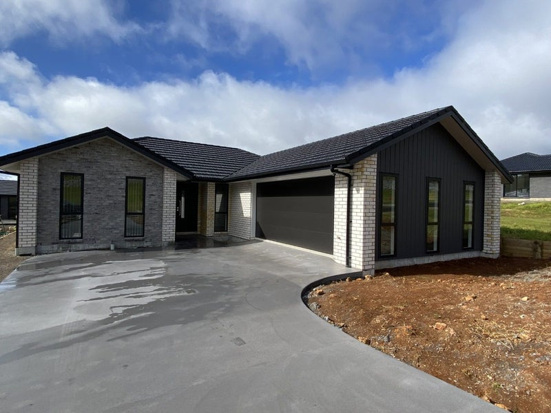 37 Rock Ridge Drive, Kamo, Whangarei - Carousel 1