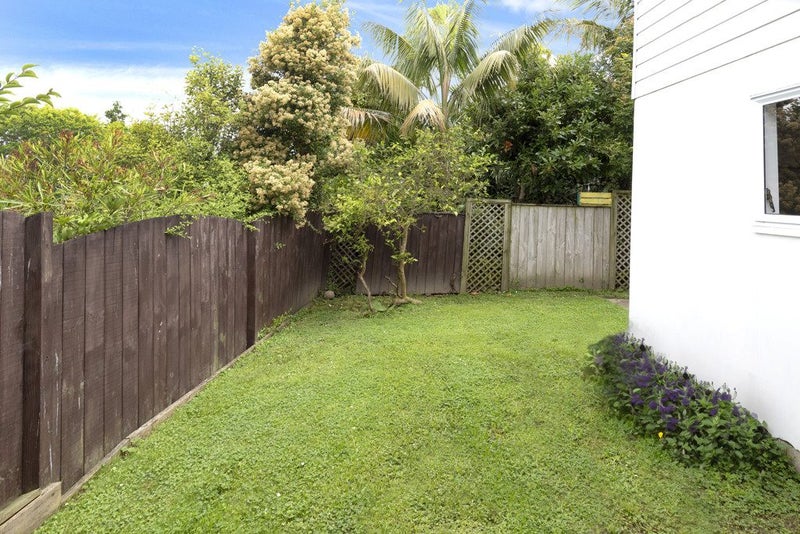 2/38 Minerva Terrace, Howick, Auckland - Carousel 14