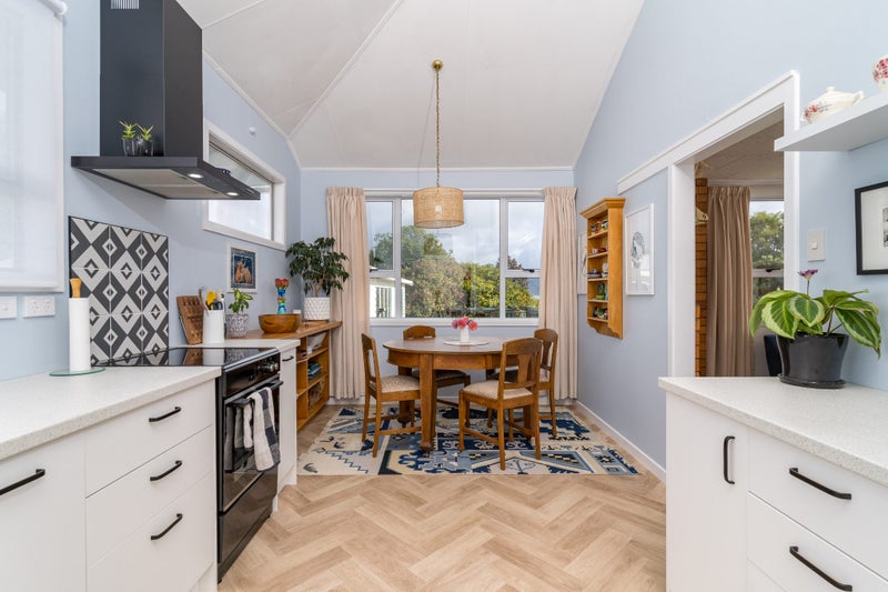 38 Seaton Road, Portobello, Dunedin - Carousel 1