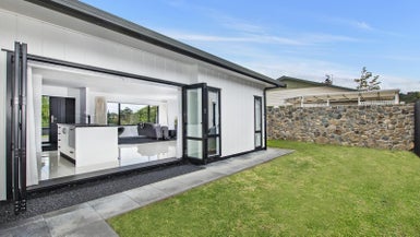 11A Kent Road, Regent, Whangarei - Carousel 1