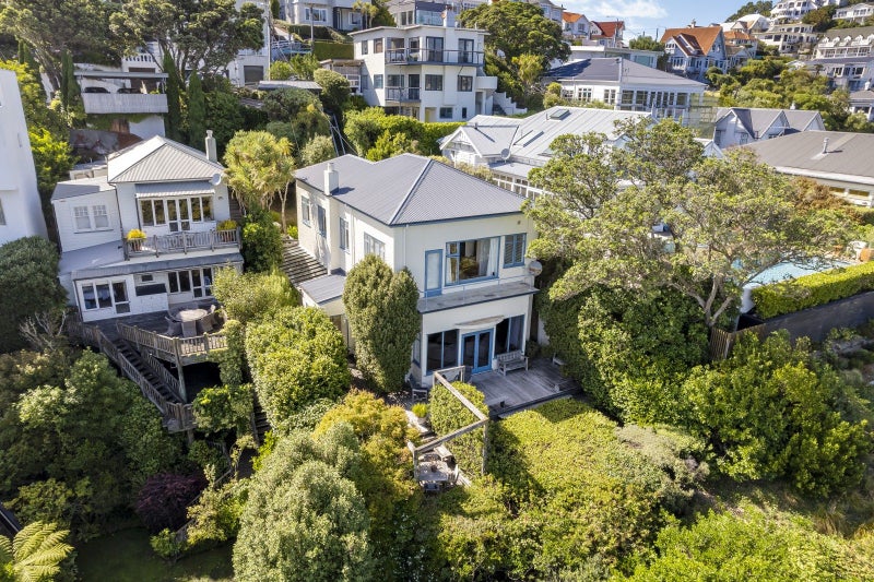 38 The Crescent, Roseneath, Wellington - Carousel 1