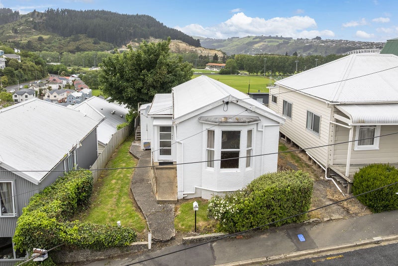 15 Agnew Street, North Dunedin, Dunedin - Carousel 2
