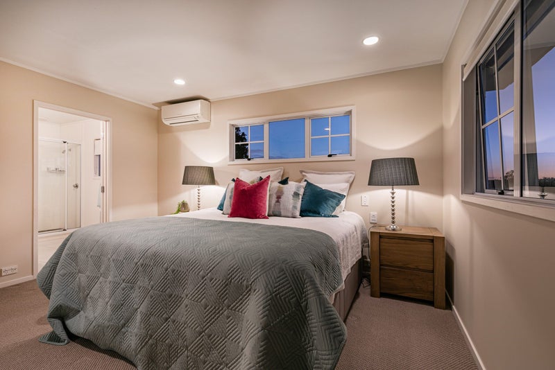 2/3 Rangitira Avenue, Takapuna, Auckland - Carousel 50