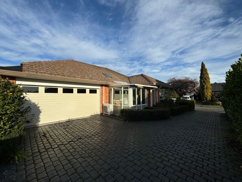 1/3 Cottesmore Close, Burnside, Christchurch - Carousel 2