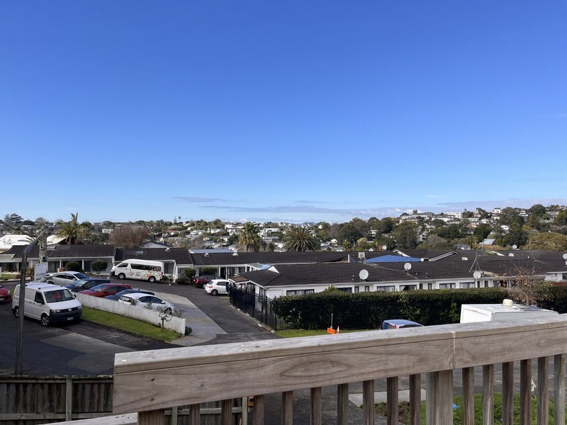 3 Relko Crescent, Torbay, Auckland - Carousel 1