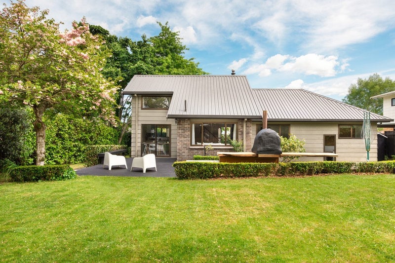 8 Pepys Place, Leamington, Cambridge - Carousel 1