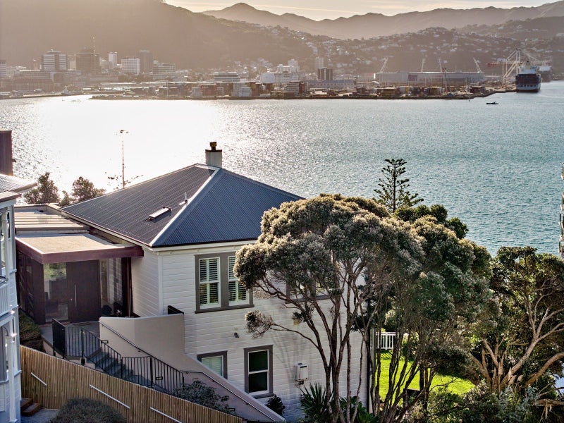 10 Hay Street, Oriental Bay, Wellington - Carousel 2