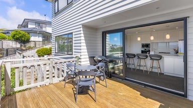 196 Mclintock Street North, Johnsonville, Wellington - Carousel 1