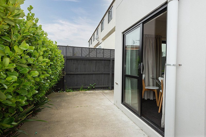 4/477 Madras Street, St Albans, Christchurch - Carousel 14