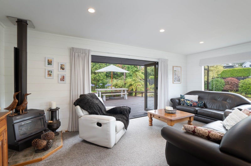 1 Boundary Road, Waipahihi, Taupo - Carousel 2