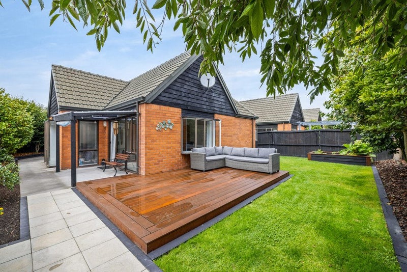 18/415 Mairehau Road, Parklands, Christchurch - Carousel 1