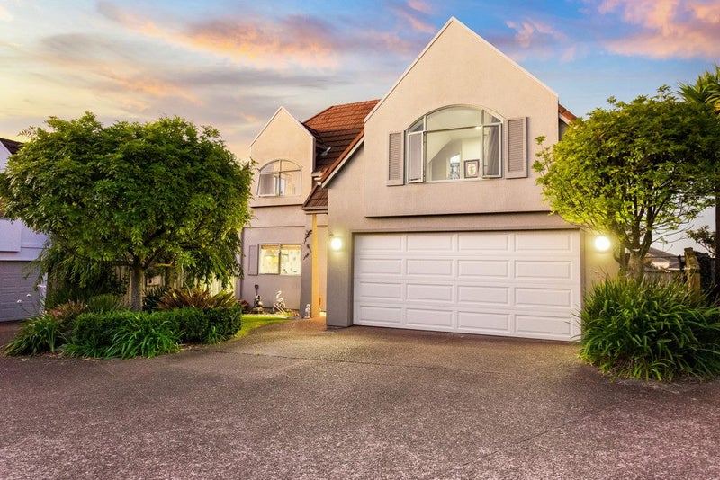 19C Claremont Way, East Tamaki Heights, Auckland - Carousel 1