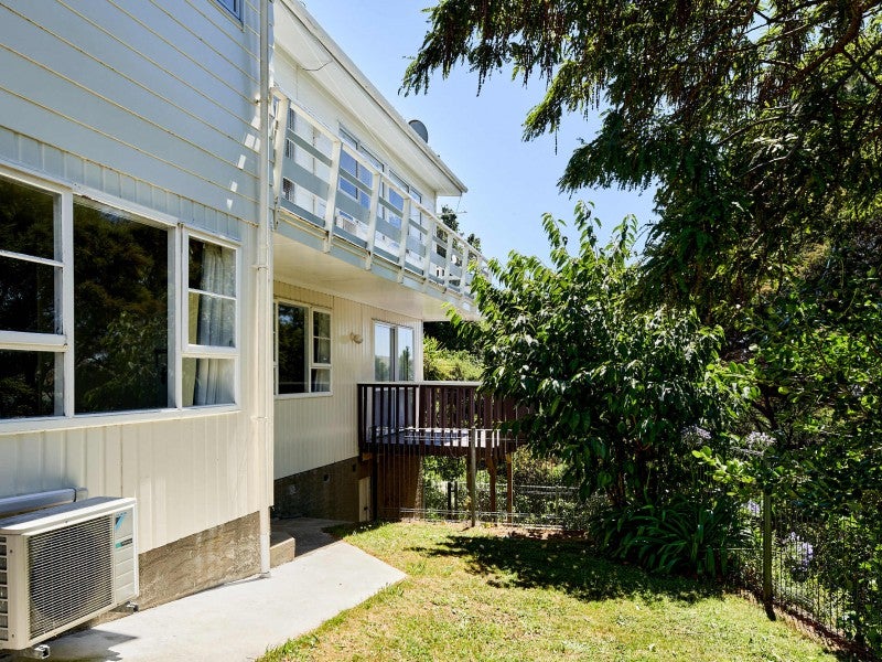 99 Kahu Road, Paremata, Porirua - Carousel 26