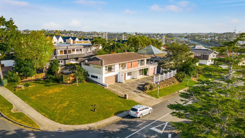 2 Keegan Drive, Massey, Auckland - Carousel 44