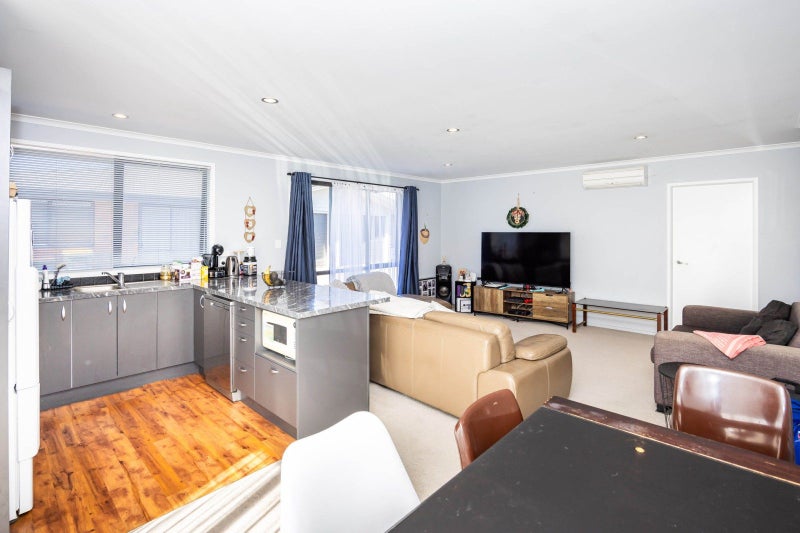 16A Lyon Street, Frankton, Hamilton - Carousel 2