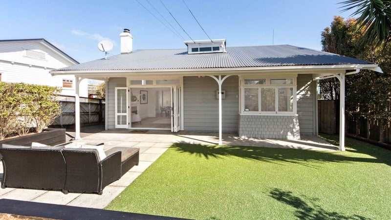 17 Henry Street, Avondale, Auckland - Carousel 1