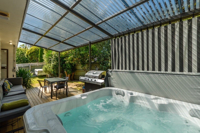 57 Welcome Bay Road, Welcome Bay, Tauranga - Carousel 2