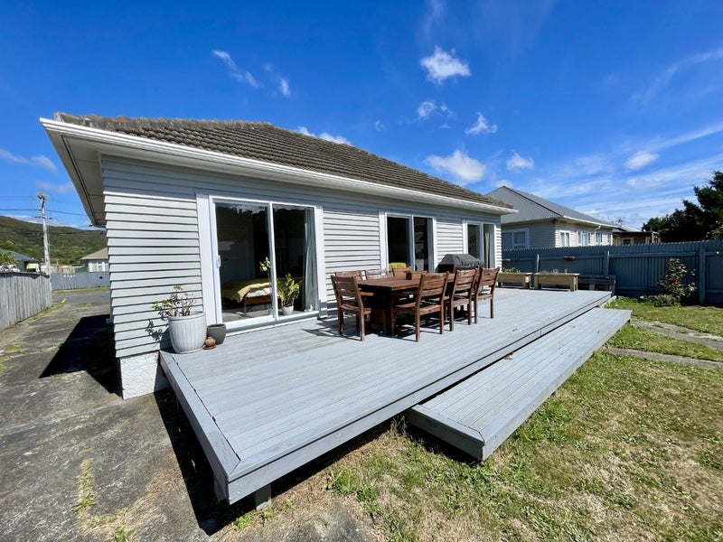 17 Reynolds Street, Taita, Lower Hutt - Carousel 1