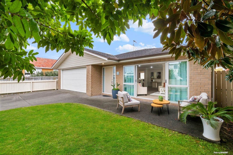 163 Wellington Street, Howick, Auckland - Carousel 1