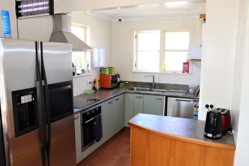 10 Robertson Street, Oamaru North, Oamaru - Carousel 2