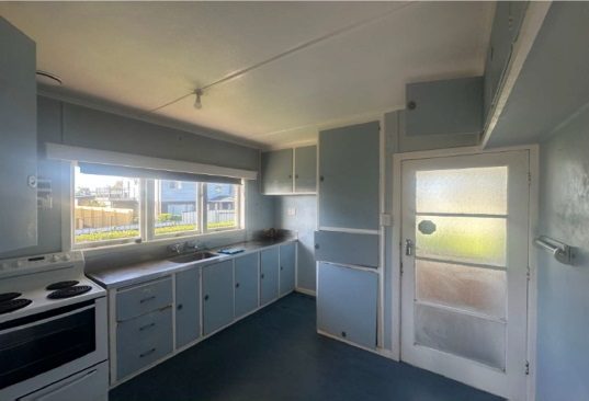 87 Sandspit Road, Waiuku, Waiuku - Carousel 2