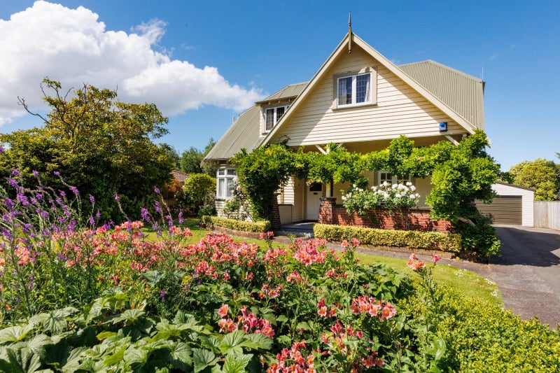 243 Victoria Avenue, Hokowhitu, Palmerston North - Carousel 2