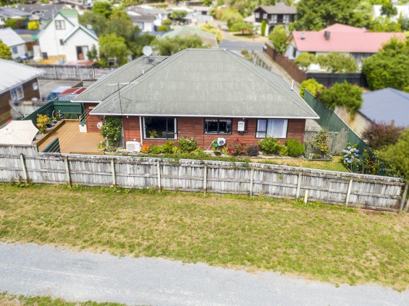 39B Gemstone Drive, Birchville, Upper Hutt - Carousel 26