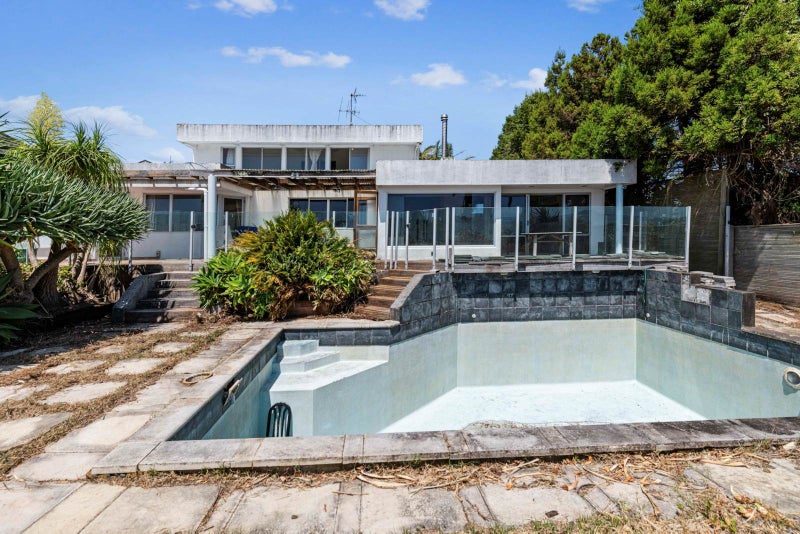 2/20 Pigeon Mountain Road, Half Moon Bay, Auckland - Carousel 2