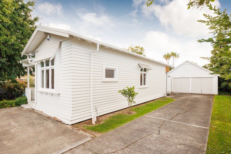 223 College Street, West End, Palmerston North - Carousel 35