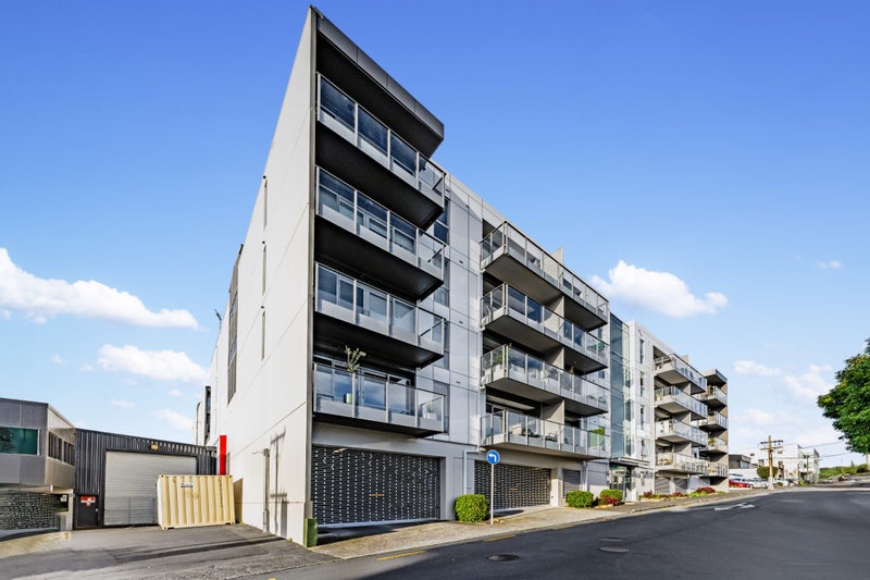 2H/21 Virginia Avenue East, Eden Terrace, Auckland - Carousel 15