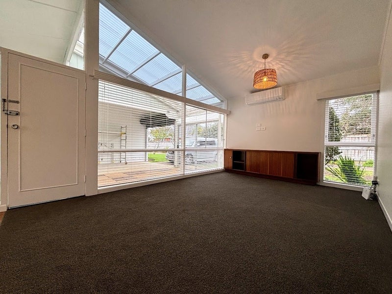 3/15 Mcintyre Road, Mangere Bridge, Auckland - Carousel 2