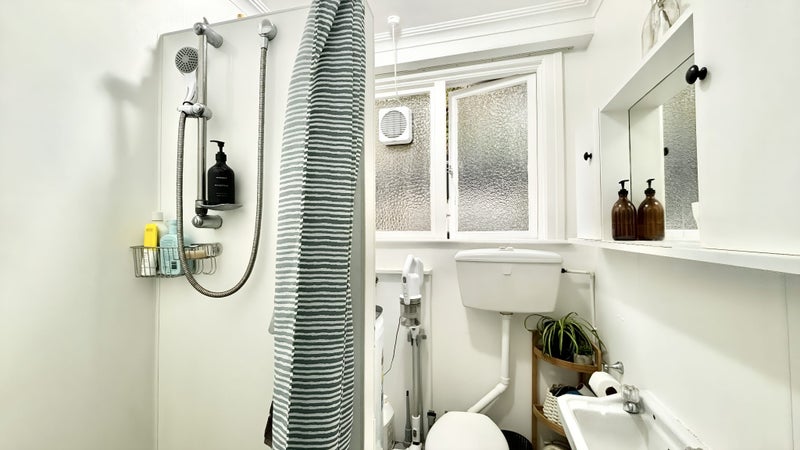 1/246 Oriental Parade, Oriental Bay, Wellington - Carousel 9