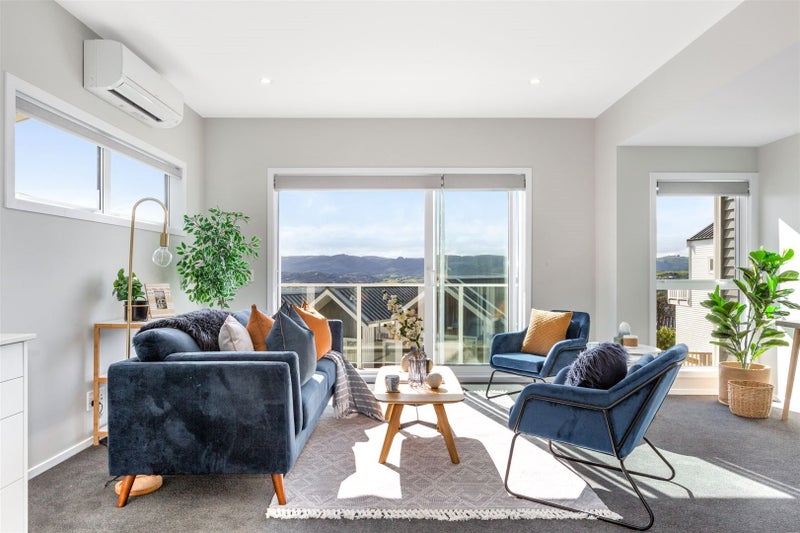 5 Tai LANE, Whitby, Porirua - Carousel 2