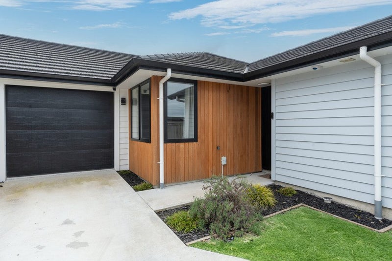 2/14 Arahi Place, Rototuna North, Hamilton - Carousel 2