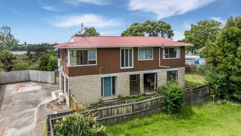 46 Allington Road, Massey, Auckland - Carousel 1