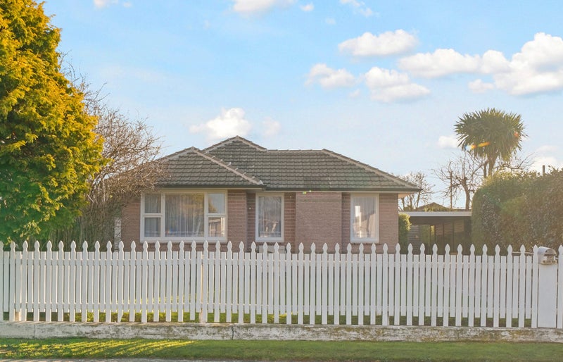 22 Dunstan Crescent, Hornby, Christchurch - Carousel 1