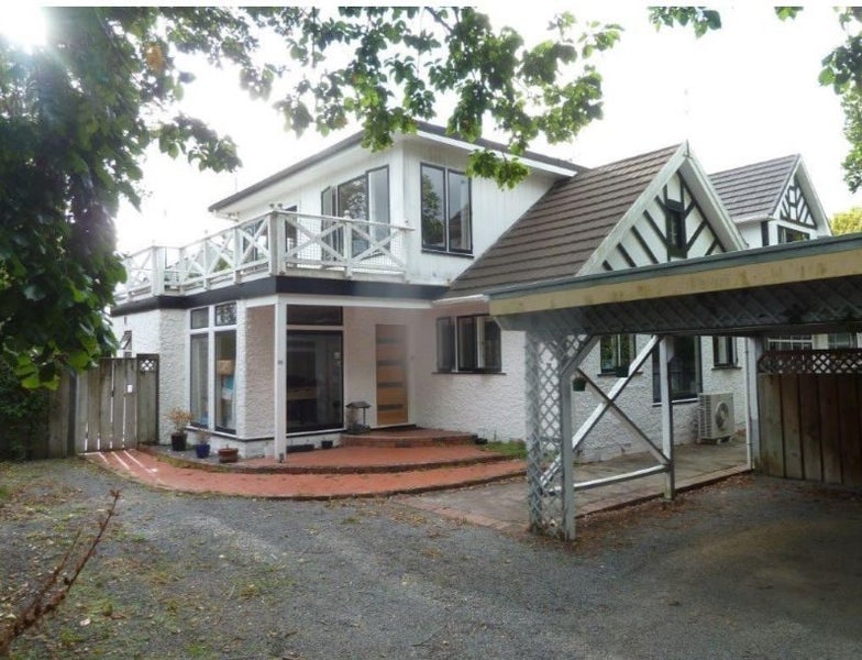 25 Golf Road, Heretaunga, Upper Hutt - Carousel 1