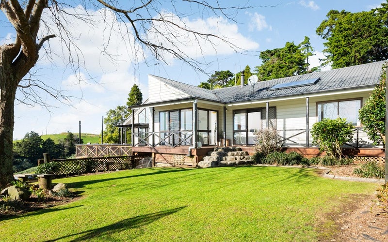 270 Esdaile Road, Tauranga - Carousel 1