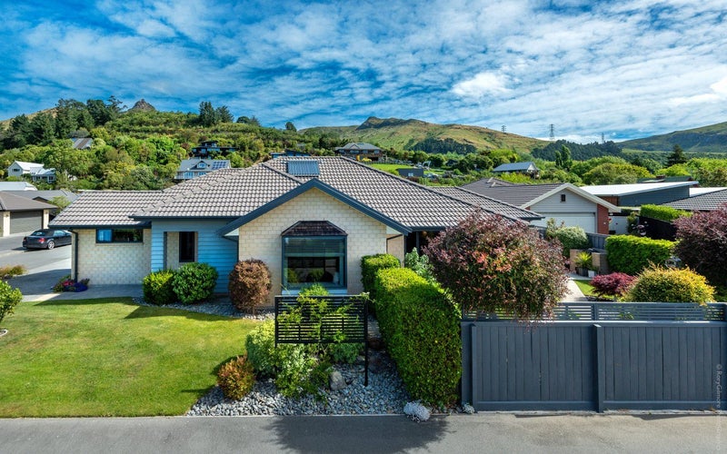 7 Fredrica Lane, Heathcote Valley, Christchurch - Carousel 2