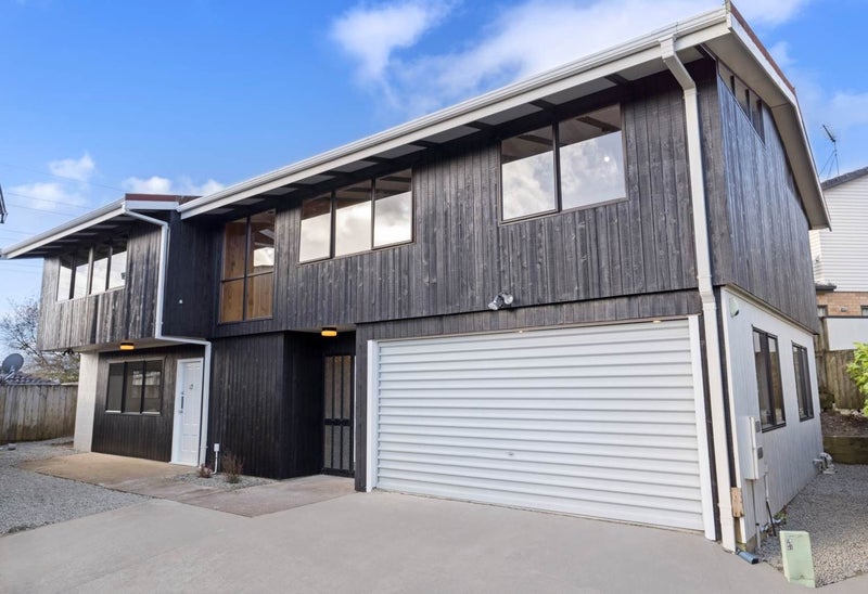 33 Hira Way, Hillsborough, Auckland - Carousel 1