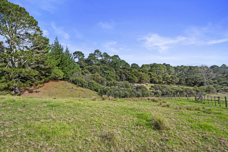 422 Ridge Road, Albany - Carousel 28