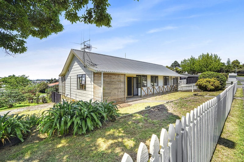 1 Prinnbank Terrace, Dinsdale, Hamilton - Carousel 1