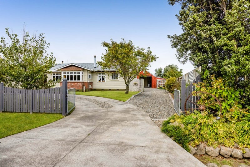 11 Witiora Road, Opunake - Carousel 2